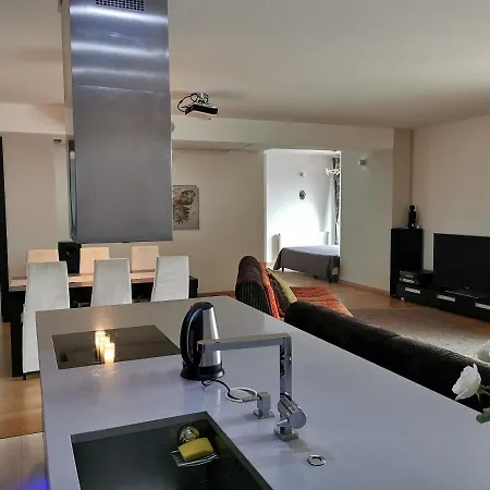 Angel Plaza Loft 140m2 Apartman